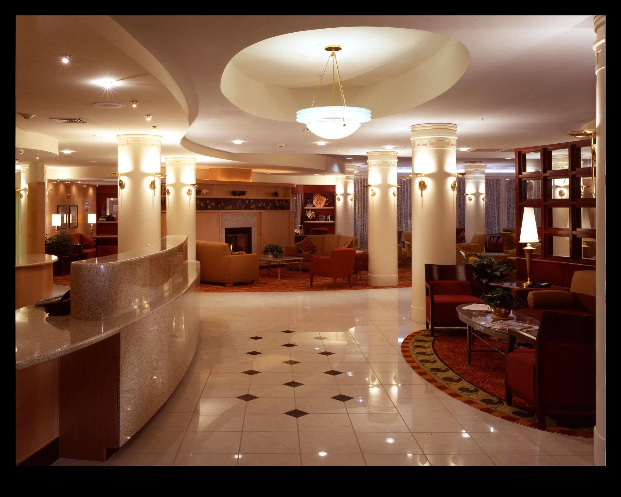Отель Courtyard By Marriott Middletown Goshen Экстерьер фото